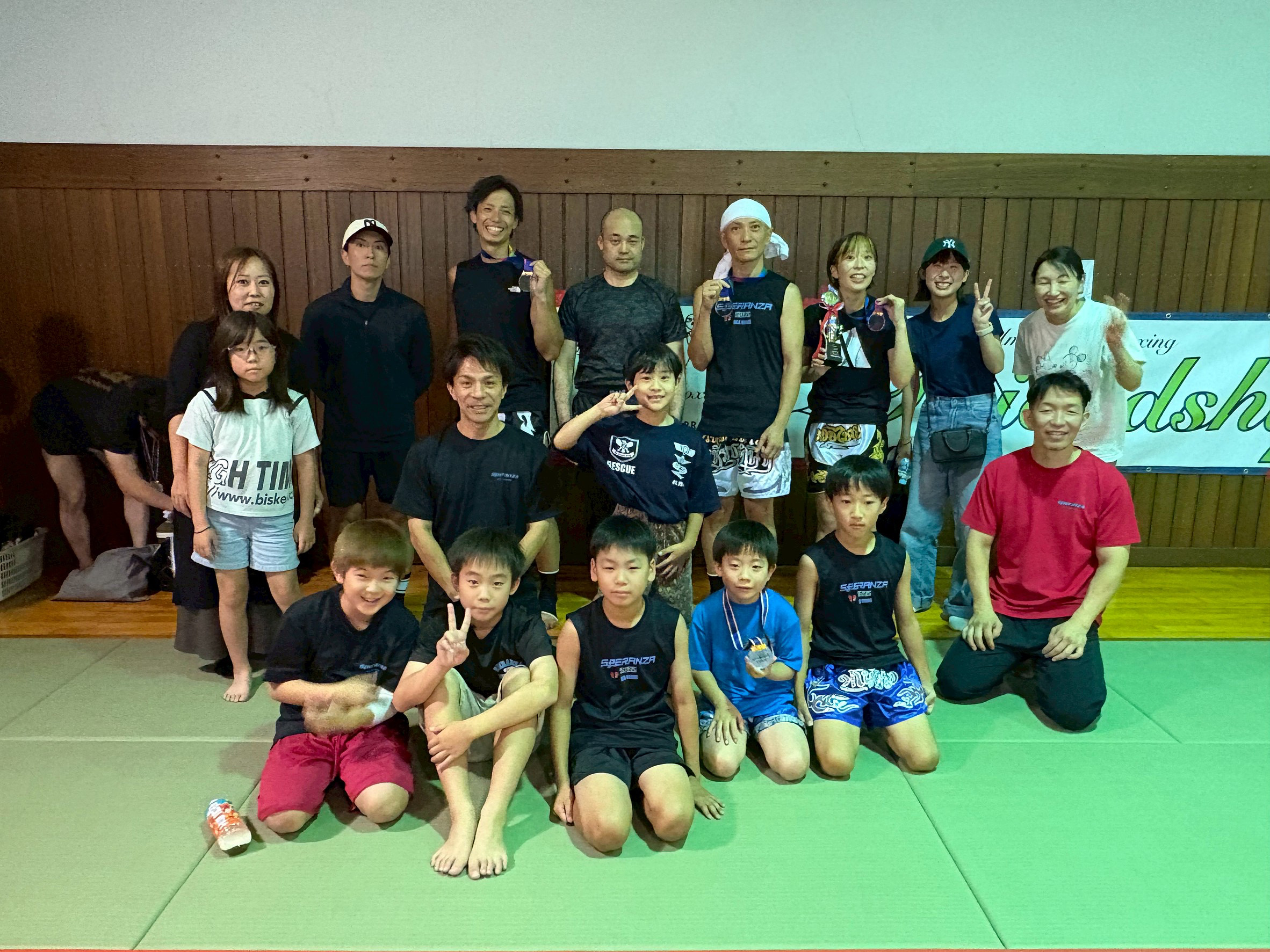 スポーツ・フィットネス GROUP KICK SUMMER08 スポーツ・フィットネス GROUP KICK SUMMER08 8638406951080